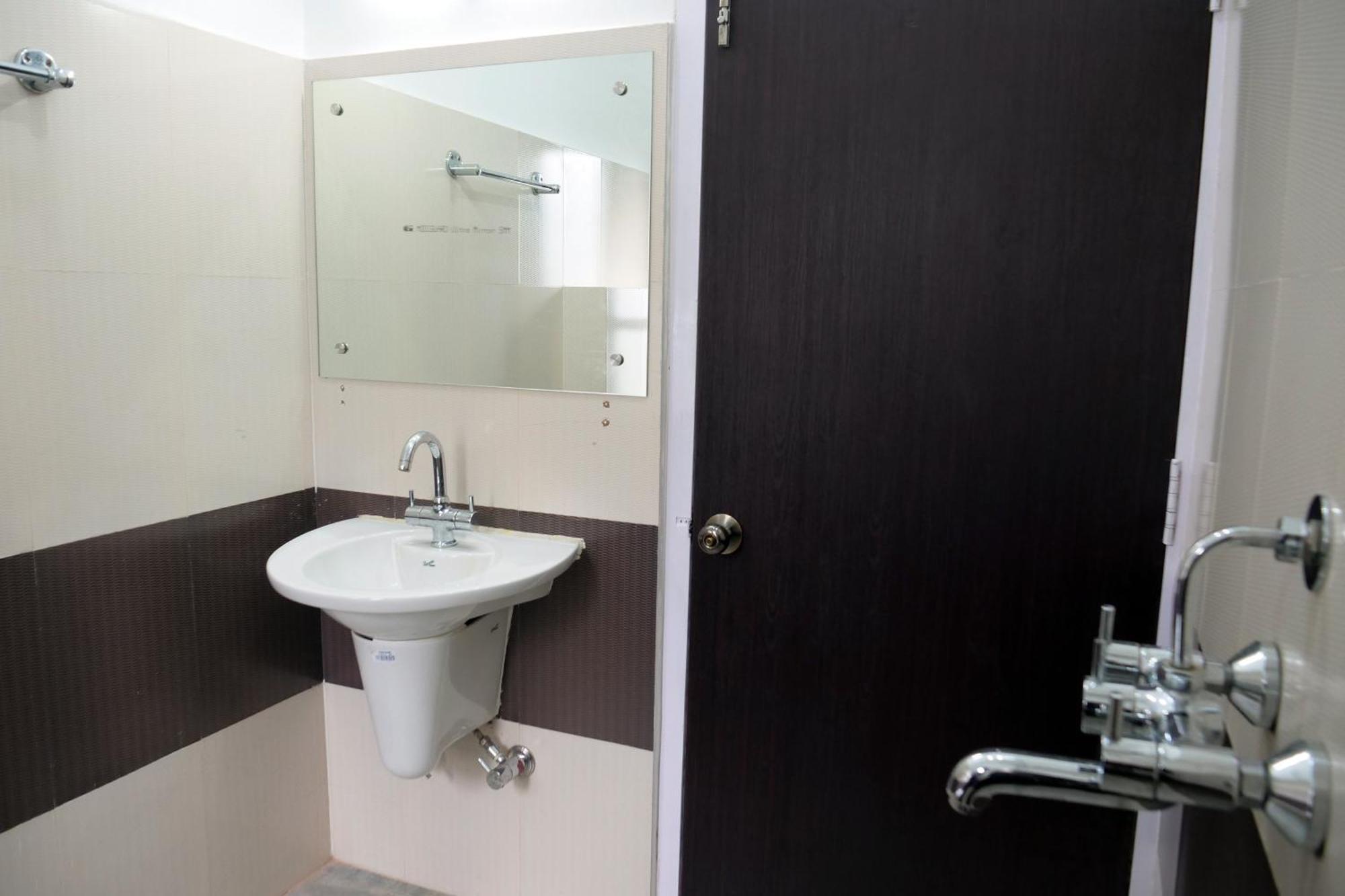 Joy'S Bnb Imphal Zimmer foto